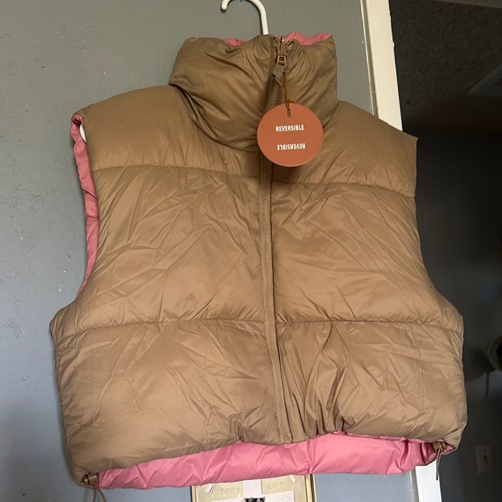 UE Reversible Tan and Pink Puffer Vest
